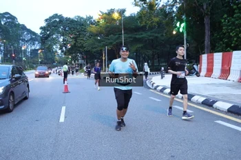 Runner Photo 4248729