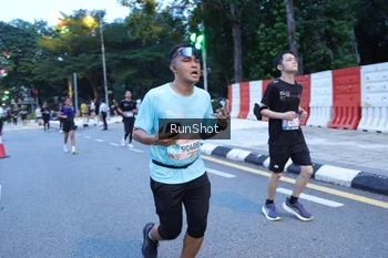 Runner Photo 4248733