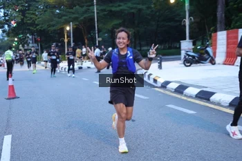 Runner Photo 4248737