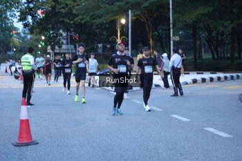 Runner Photo 4248748