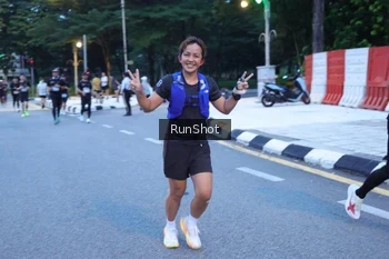 Runner Photo 4248750