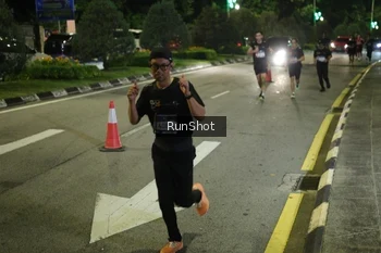 Runner Photo 4248751