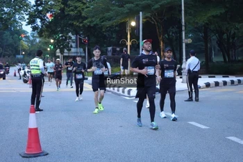 Runner Photo 4248756