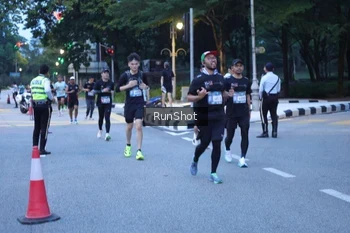 Runner Photo 4248763