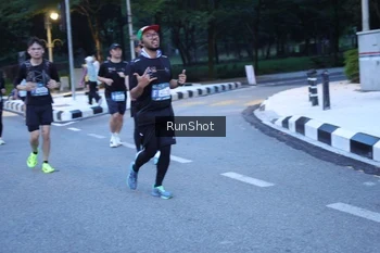 Runner Photo 4248766