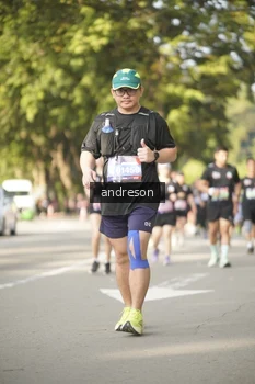 Runner Photo 4248767