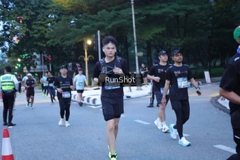 Runner Photo 4248771