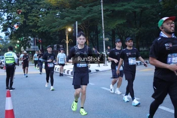 Runner Photo 4248772