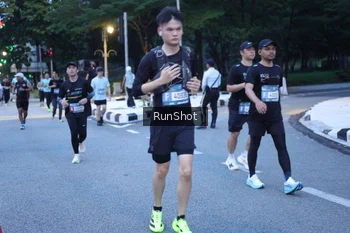 Runner Photo 4248777