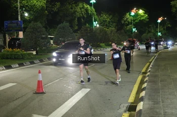 Runner Photo 4248780