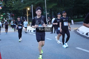Runner Photo 4248781