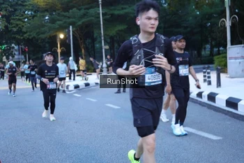Runner Photo 4248785