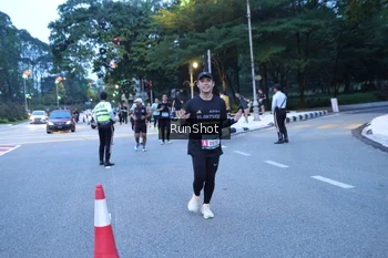 Runner Photo 4248792