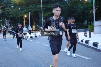 Runner Photo 4248798