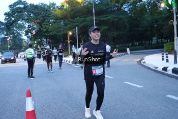 Runner Photo 4248799