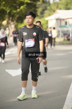 Runner Photo 4248808
