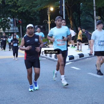 Runner Photo 4248819