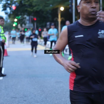 Runner Photo 4248835