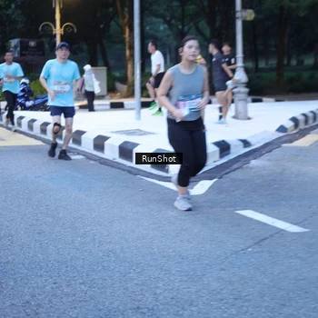 Runner Photo 4248852