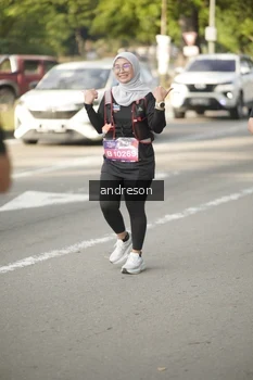 Runner Photo 4248853