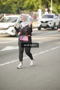 Runner Photo 4248869