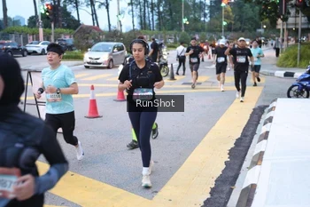 Runner Photo 4248915