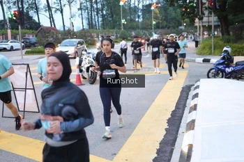 Runner Photo 4248916