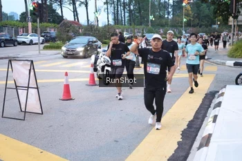 Runner Photo 4248923