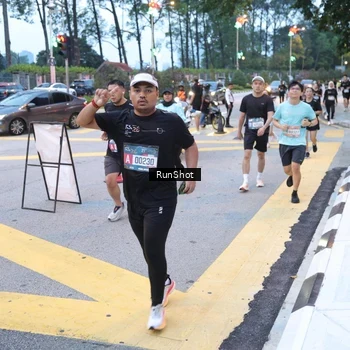 Runner Photo 4248938