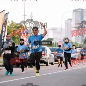 Runner Photo 424896