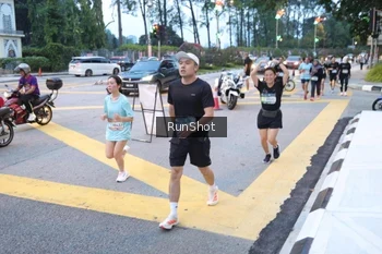 Runner Photo 4248973