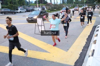 Runner Photo 4248980
