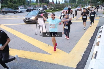 Runner Photo 4248992