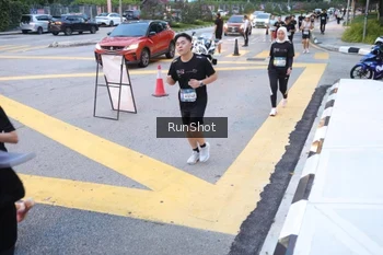 Runner Photo 4248998