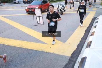 Runner Photo 4249005