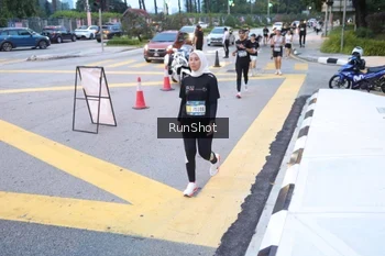 Runner Photo 4249015