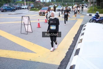 Runner Photo 4249017
