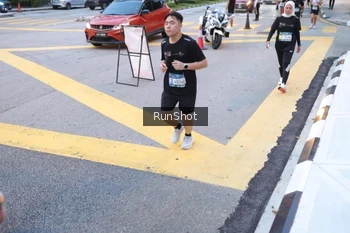 Runner Photo 4249018