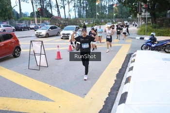 Runner Photo 4249027