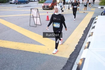 Runner Photo 4249028