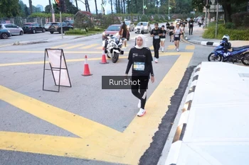 Runner Photo 4249033