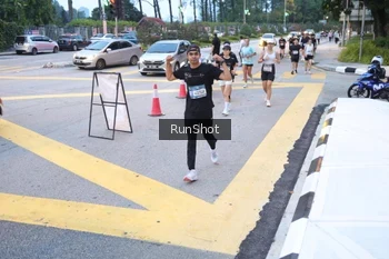 Runner Photo 4249034