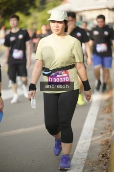 Runner Photo 4249057