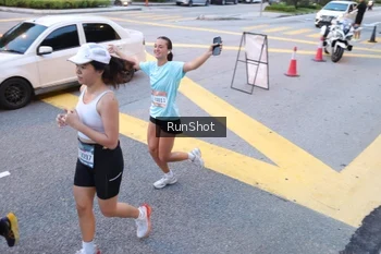 Runner Photo 4249076