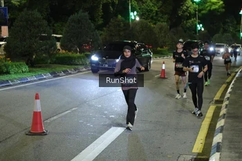 Runner Photo 4249085