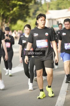 Runner Photo 4249098