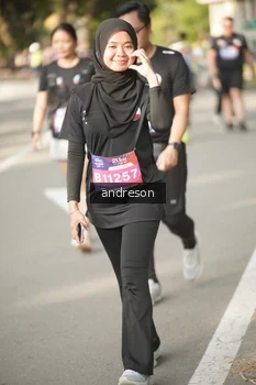 Runner Photo 4249131