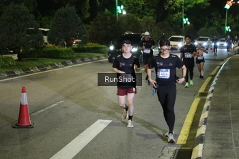 Runner Photo 4249206