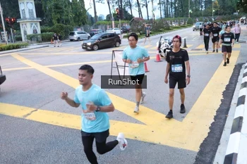 Runner Photo 4249214