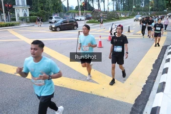Runner Photo 4249222